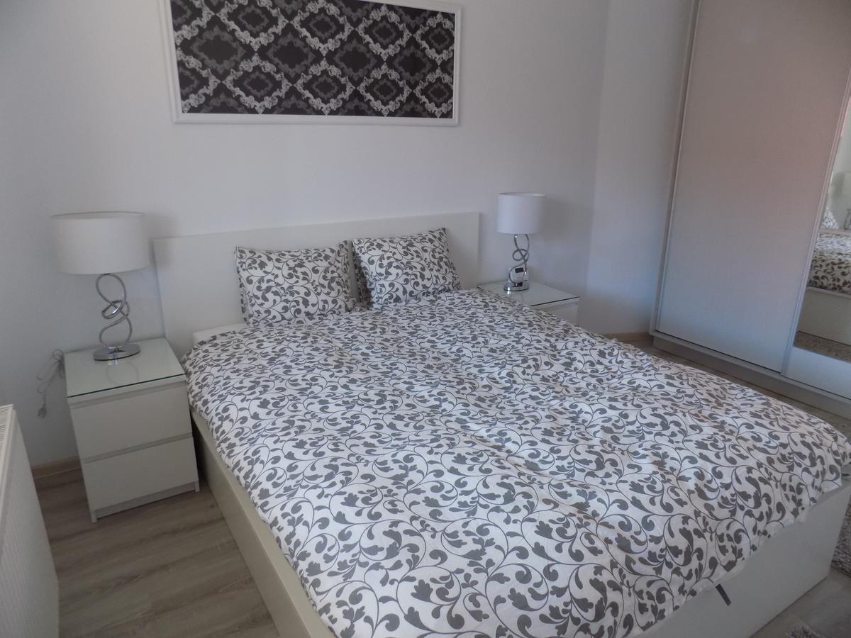 Rivera Apartments-Palasmall Iasi Buitenkant foto