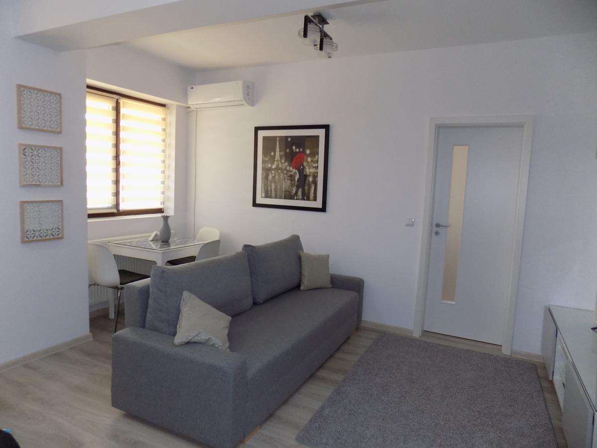 Rivera Apartments-Palasmall Iasi Buitenkant foto