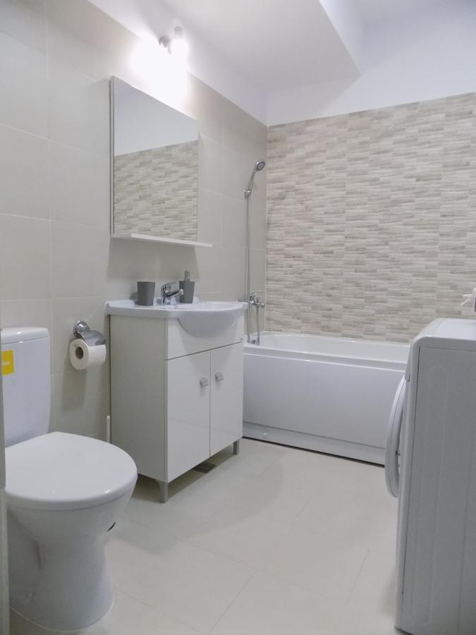 Rivera Apartments-Palasmall Iasi Buitenkant foto
